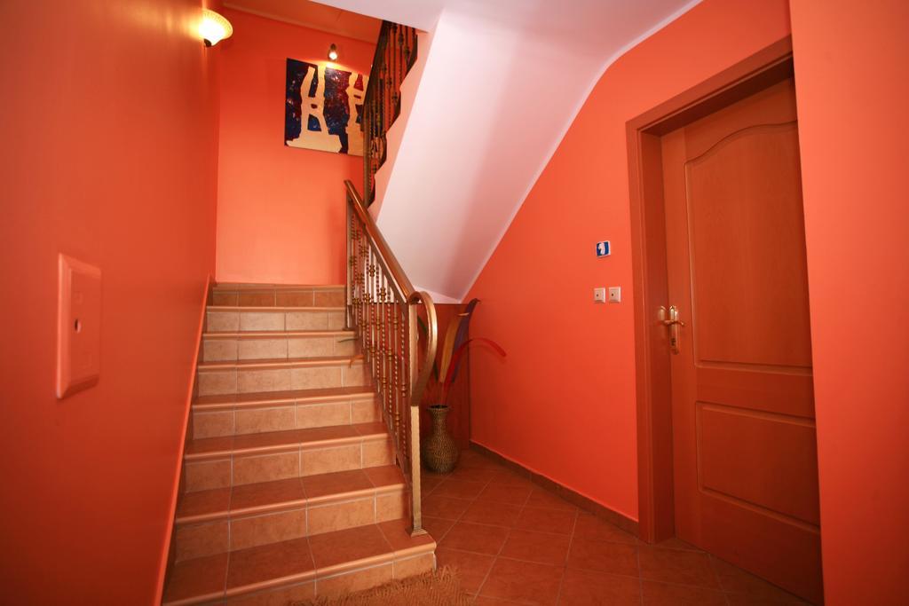 Guest House Ana Baška Eksteriør billede